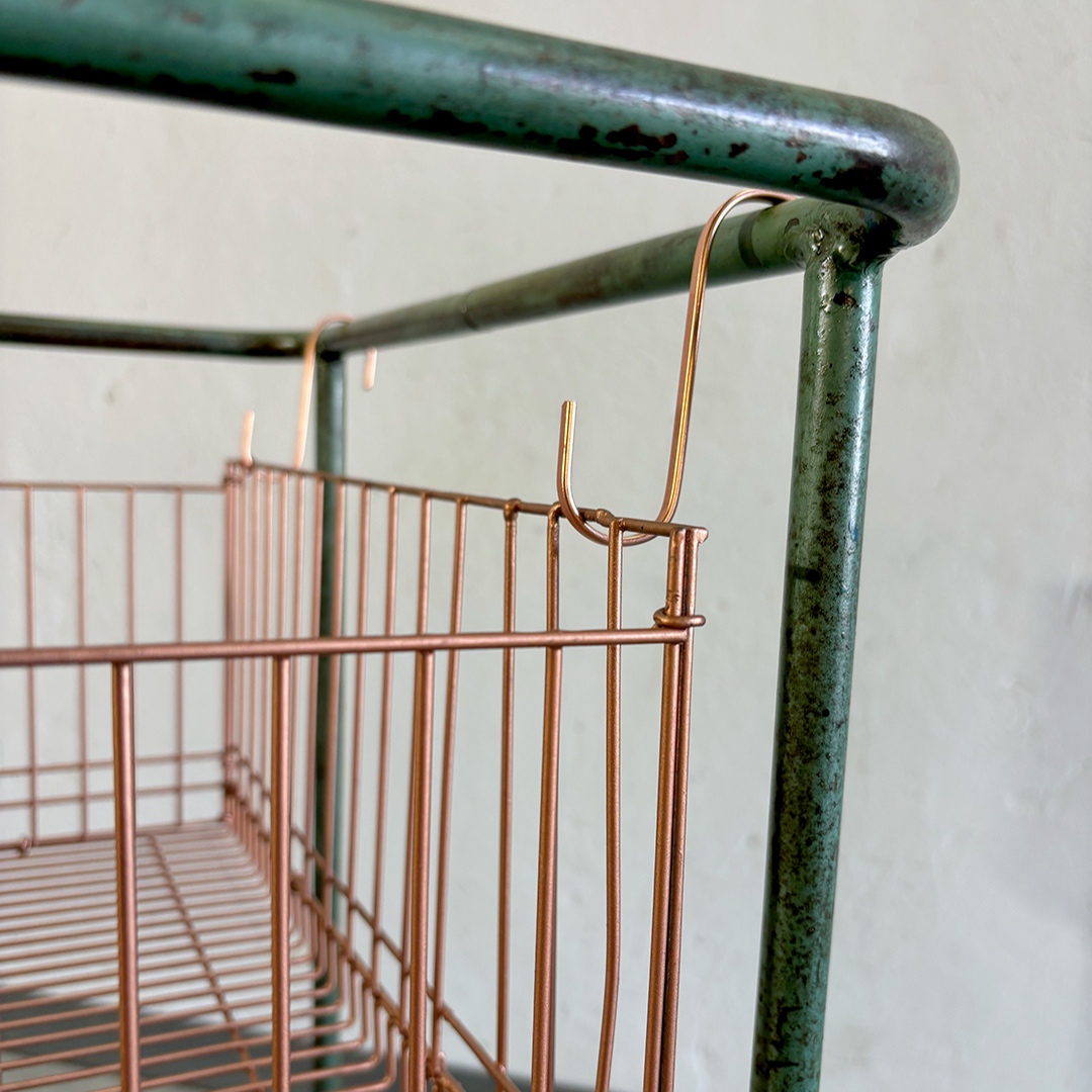 Carrito industrial vintage verde, rueda tipo caster