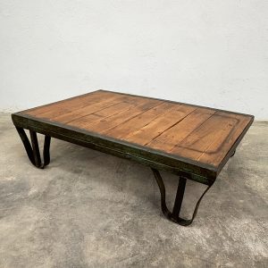 MESA DE CENTRO PALET DE FUNDICIÓN RECTANGULAR
